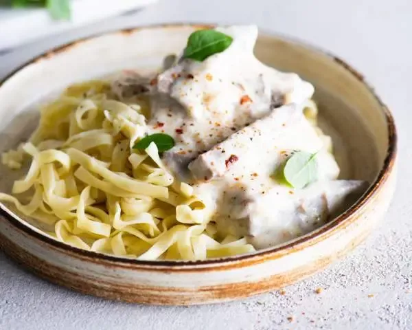 Бефстроганов с тальятелле