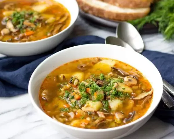 Рассольник с нутом и шампиньонами